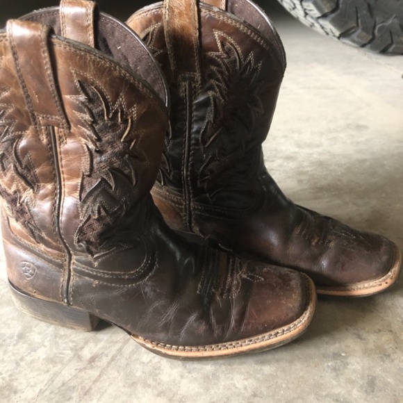 Macy Bean, Ariat and Roper kids cowboy boots - Picture 5 of 6